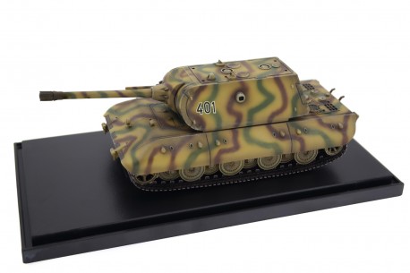 Dragon Armor E-100 Heavy Tank Brandenburg Gate Berlin 1945 - Three-Tone Camouflage