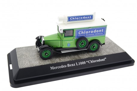 Premium ClassiXXs 11151 Mercedes-Benz L 1000 Express Kastenwagen Chlorodont W37 1929 - Grass Green