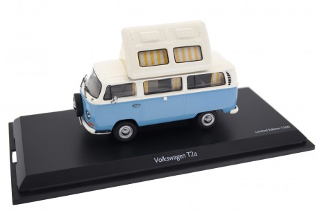 Schuco Volkswagen T2a Camper Dormobile Caravan 1968 - Neptune Blue/Cloud White