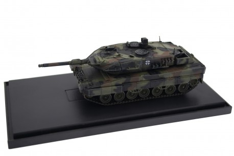 Dragon Armor Leopard 2A5 Panzerbataillon 33 1995 - NATO Camouflage