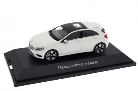 Schuco Mercedes-Benz A-Class Sport W176 2013 - Cirrus White