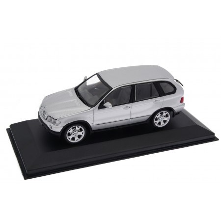 1/43 Minichamps 431028470 BMW X5 4.4i E53 2000 - Titanium Silver Metallic