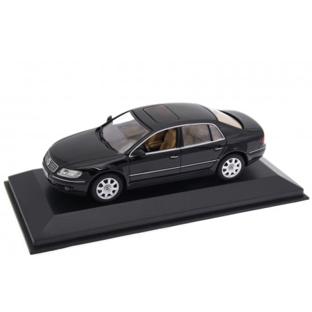 1/43 Minichamps 820902109 Volkswagen Phaeton W12 3D GP0 2002 - Ebony Black