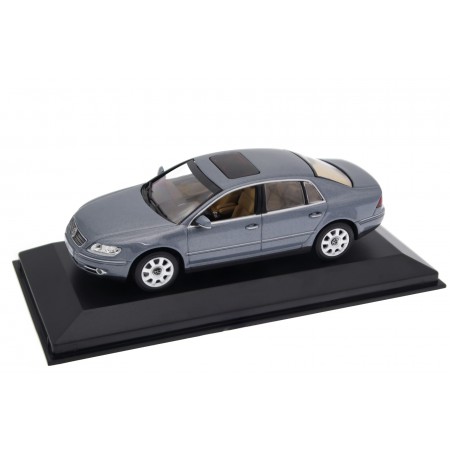 1/43 Minichamps 3D0099300GPR7Q Volkswagen Phaeton W12 3D GP1 2007 - Metropolis Grey Metallic