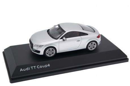 1/43 Kyosho 5011400413 Audi TT Coupé 8S 2014 - Floret Silver Metallic