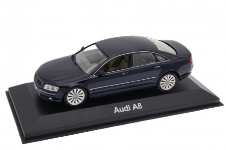 1/43 Minichamps 20000001386003 Audi A8 4.2 quattro D3 2002 - Night Blue Pearl
