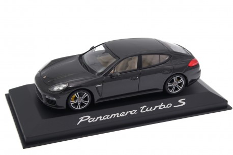 1/43 Minichamps WAP0206800E Porsche Panamera Turbo S 4.8 V8 970.2 2013 - Carbon Grey Metallic
