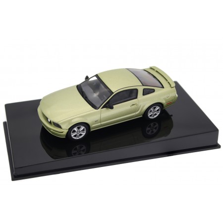 1/43 AUTOart 52761 Ford Mustang GT Coupe S197 Detroit Auto Show 2004 - Legend Lime Metallic