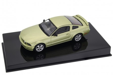 1/43 AUTOart 52761 Ford Mustang GT Coupe S197 Detroit Auto Show 2004 - Legend Lime Metallic