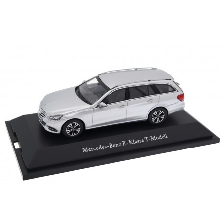 Колекційна масштабна модель 1/43 Kyosho Mercedes-Benz E-Class T-Modell Avantgarde S212 MOPF 2013 - Iridium Silver Metallic, B669