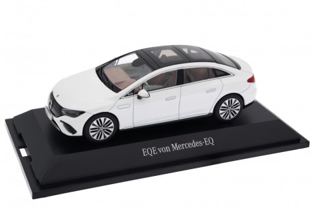 Herpa Mercedes-Benz B-Class Progressive Line W247 2018 - Polar White