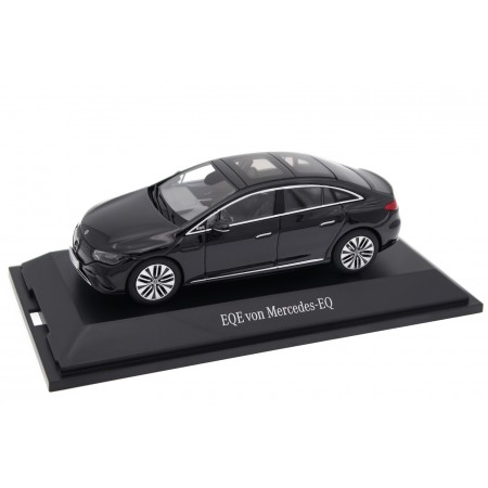 Herpa Mercedes-Benz B-Class Progressive Line W247 2018 - Polar White