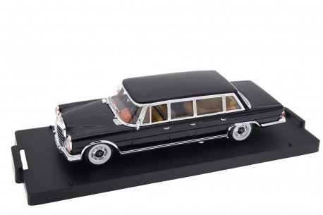 Collectible scale model 1/43 Vitesse Mercedes-Benz S 600 Pullman Limousine W140 MOPF 1995 - Brilliant Silver Metallic, VMC99025