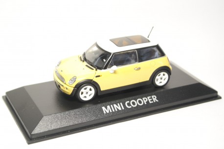 Minichamps Mini Cooper R50 2001 - Liquid Yellow with Aspen White Roof