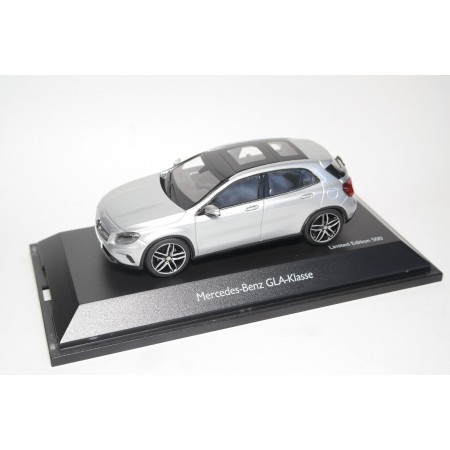 Schuco Mercedes-Benz GLA-Class Sport X156 2013 - Polar Silver Metallic
