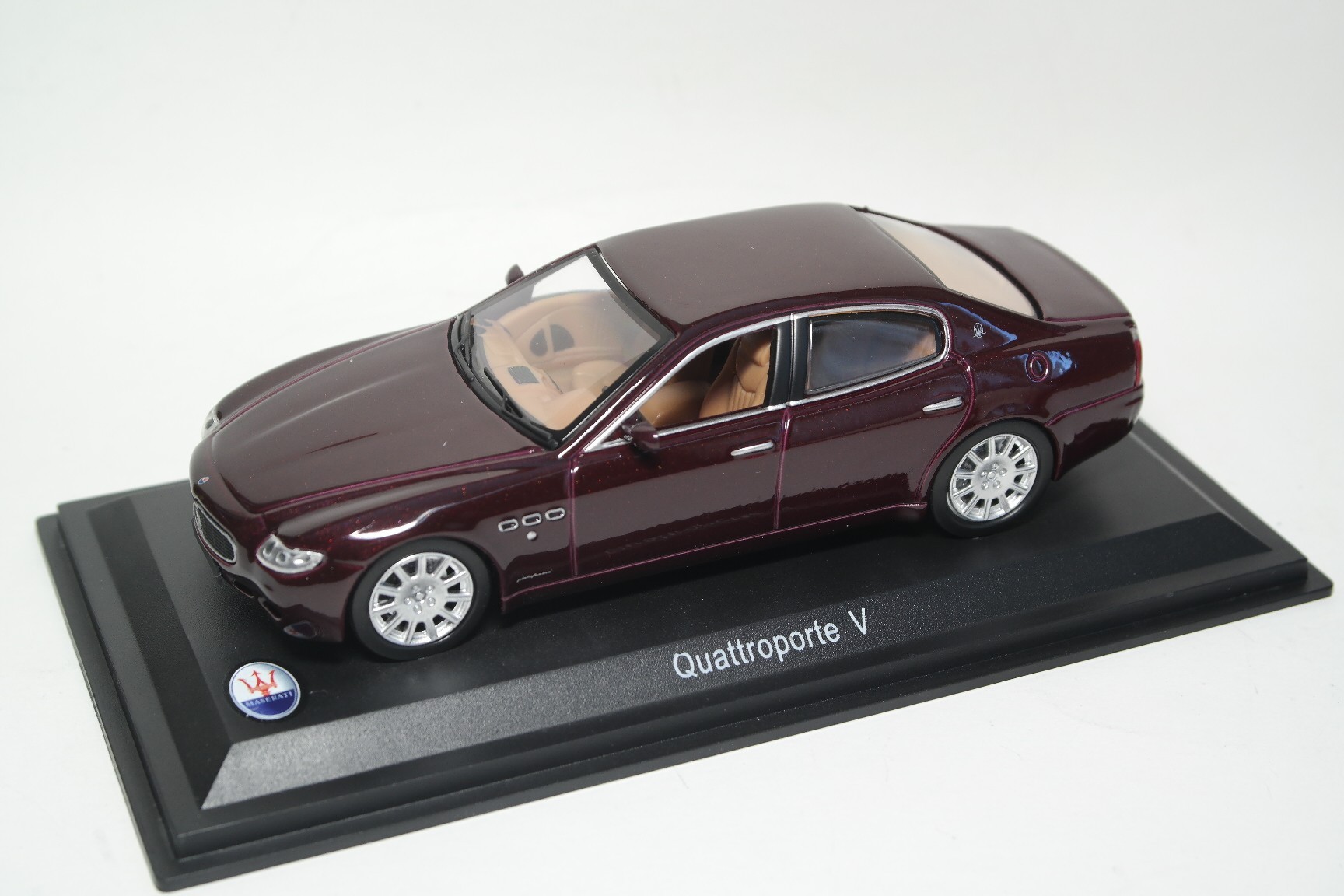 Maserati Quattroporte V - Diecast Ukraine