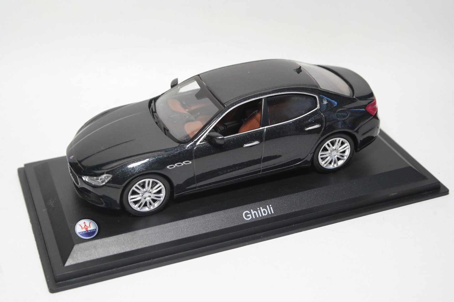 maserati-ghibli.jpg