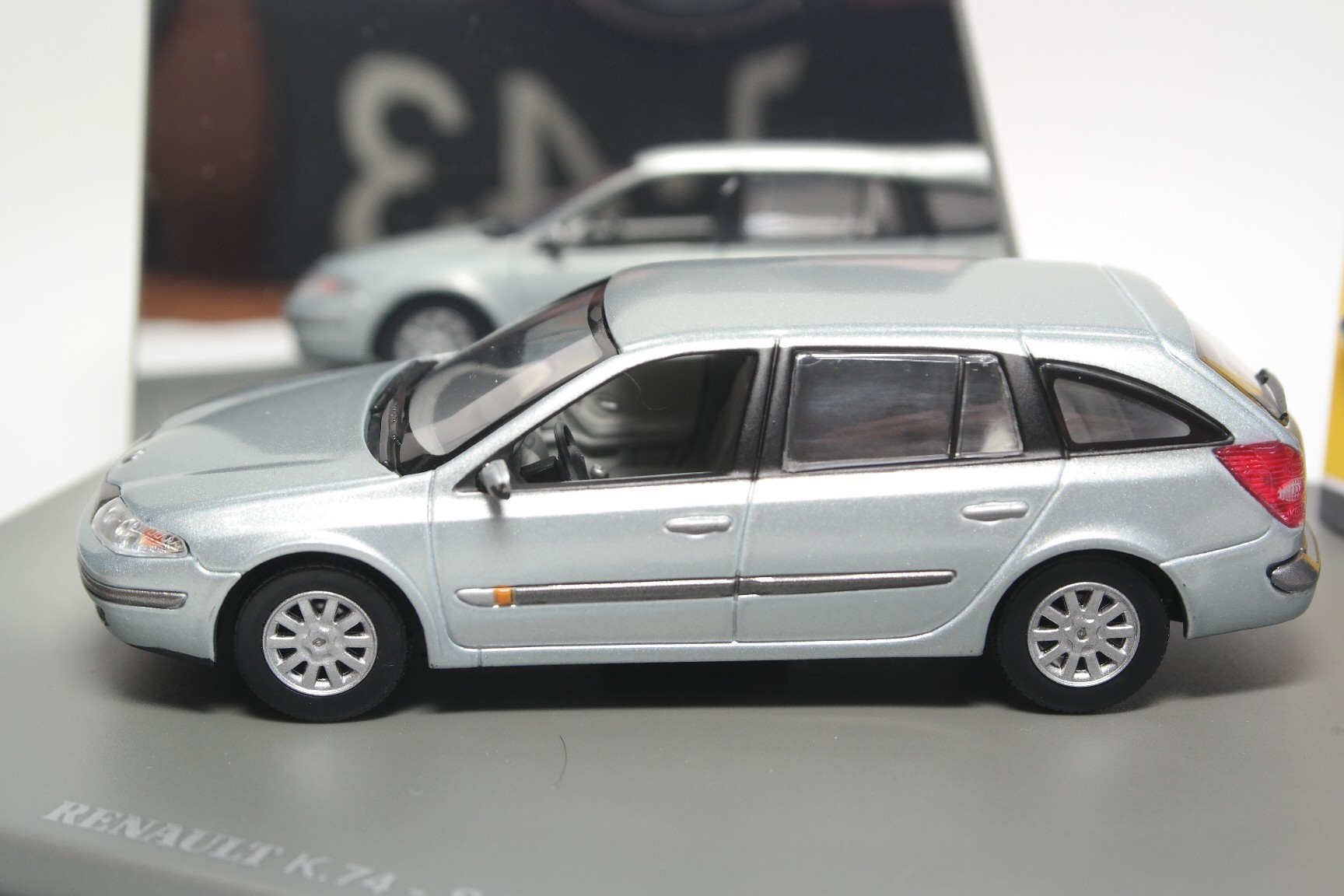 Kit Résine 1/43 – Renault Laguna Estate – Édition Limitée – Pour Collectionneurs