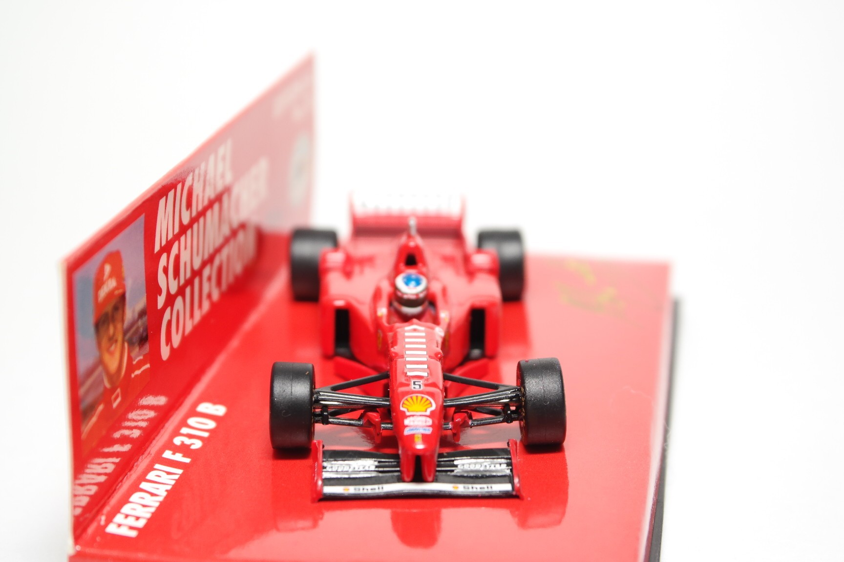 1/64 Minichamps Ferrari F310B Michael Schumacher #5 510976405 
