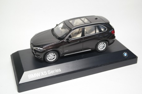 iScale BMW X5 F15 xDrive50i 2013 - Sparkling Brown