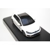 Spark Volkswagen Golf VII 4-door GTE Hybrid 2014 - Pure White