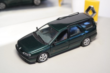 VITESSE - 1/43 - RENAULT BOUTIQUE - LAGUNA BREAK - VERT / GREEN - 7711147486