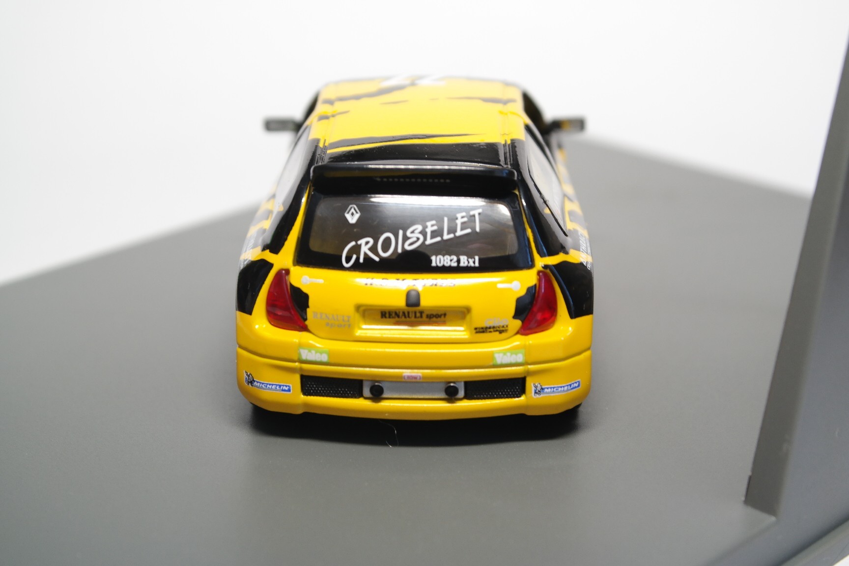 Renault Clio V6 Trophy 2003 Diecast Model Car 1:43 Scale – Bernard Miniatures