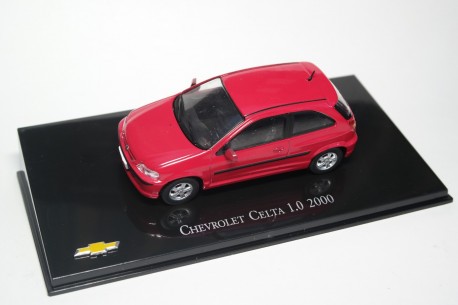 Hachette Chevrolet Celta 1.0 2000 - Red