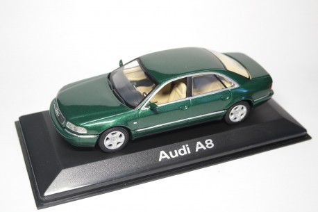 Minichamps Audi A8 D2 Facelift 2001 - Racing Green Pearl