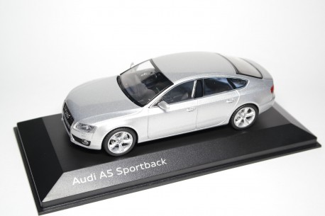 Schuco Audi A5 Sportback 3.2 quattro 8T 2009 - Ice Silver Metallic