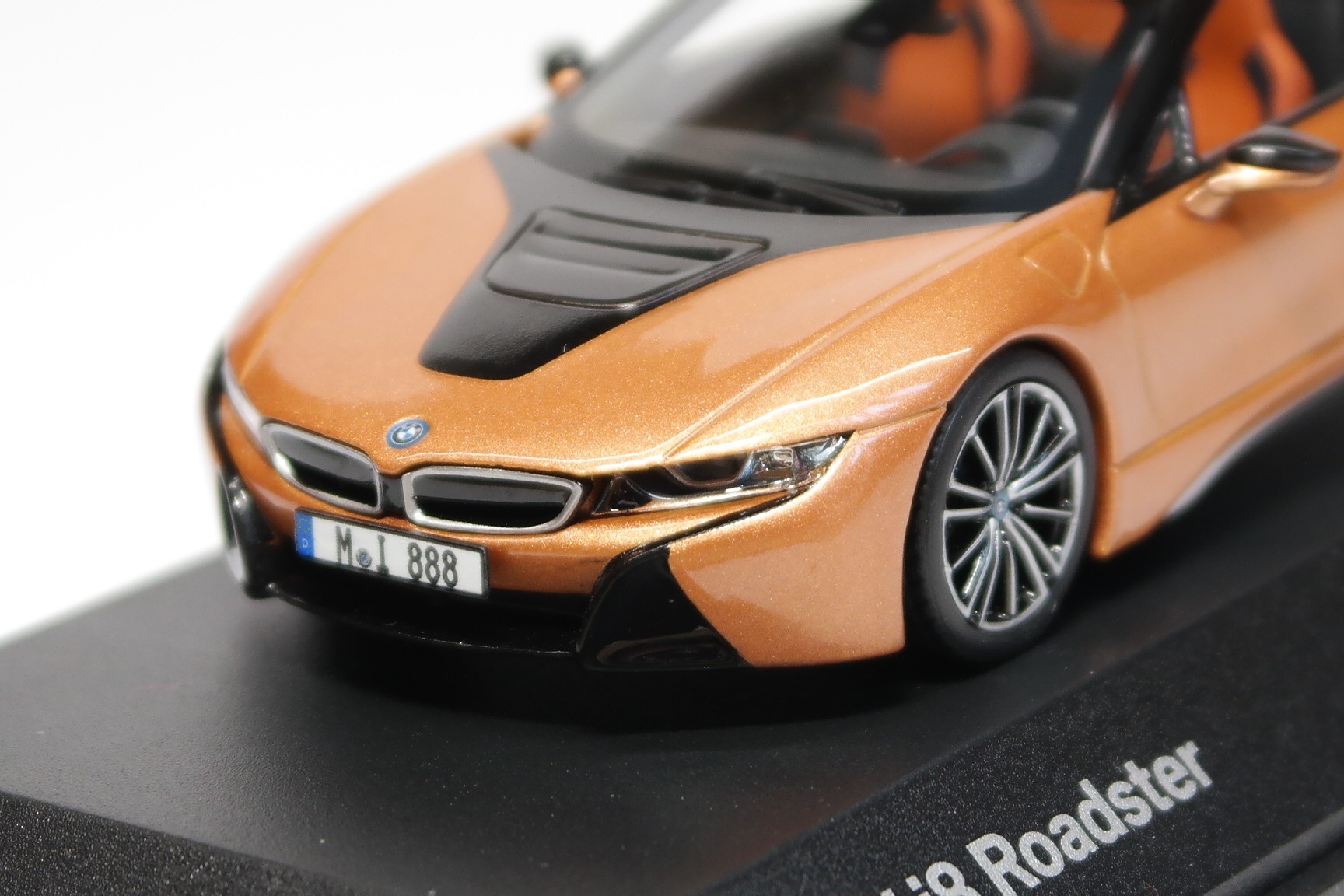 BMW i8 Roadster - Diecast Ukraine