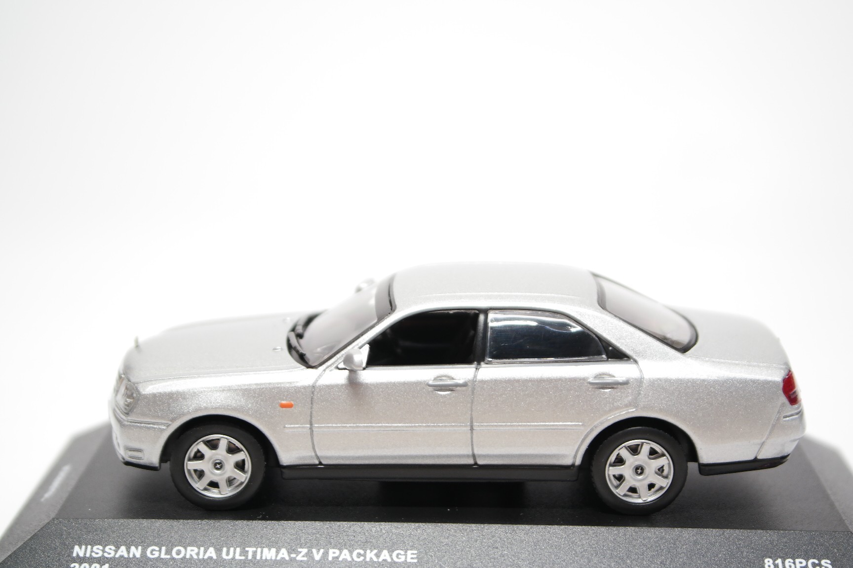 Nissan Gloria - Diecast Ukraine