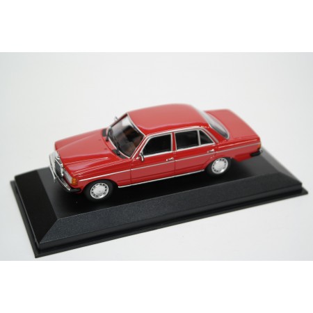 Maxichamps Mercedes-Benz 230 E W123 1982 - Signal Red
