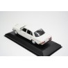 Maxichamps Mercedes-Benz 230 E W123 1982 - Classic White