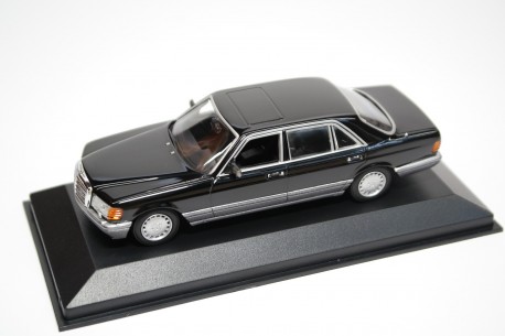 Maxichamps Mercedes-Benz 560 SEL W126 1990 - Black Uni