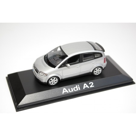 Minichamps Audi A2 3L 1999 - Light Silver Metallic