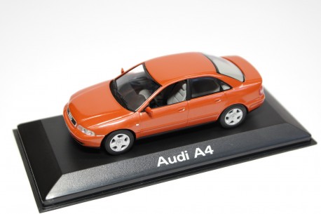 Minichamps Audi A4 B5 Facelift 1999 - Jaipur Red Metallic