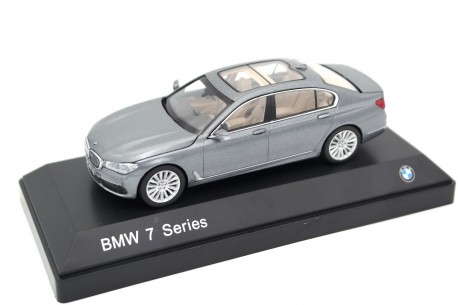 iScale Paragon BMW 7 Series 750Li xDrive G12 2015 - Arctic Grey Metallic