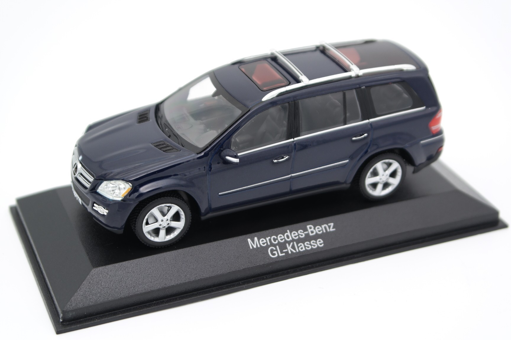 Mercedes-Benz ベンツglの通販 1／43 楽天市場】ミニカー 正規品 1/43 ミニカー GL-Klasse ミニカー