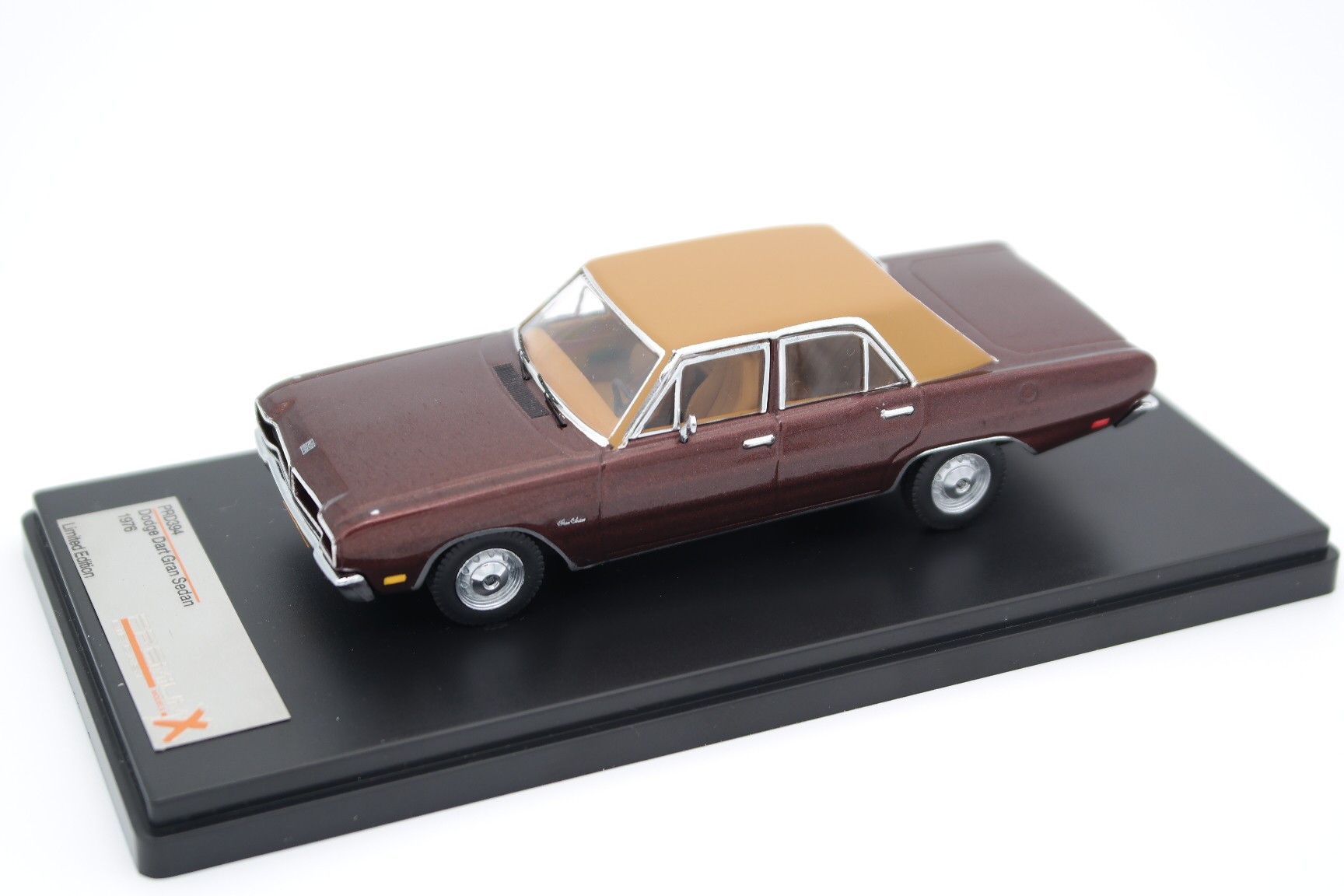 Dodge Dart Gran Sedan - Diecast Ukraine