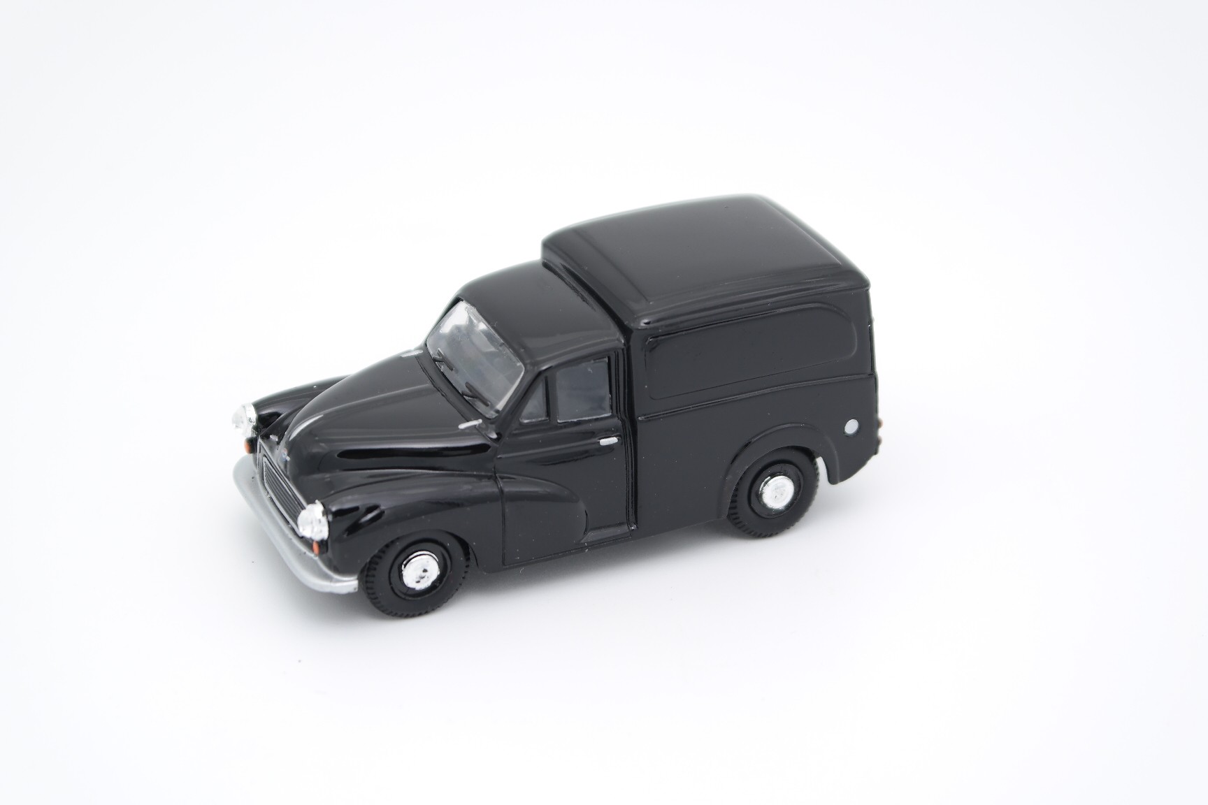 Morris Minor 1000 Van - Diecast Ukraine