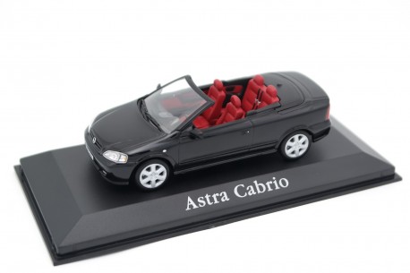 Minichamps Opel Astra G Cabrio by Bertone 2001 - Carbon Black
