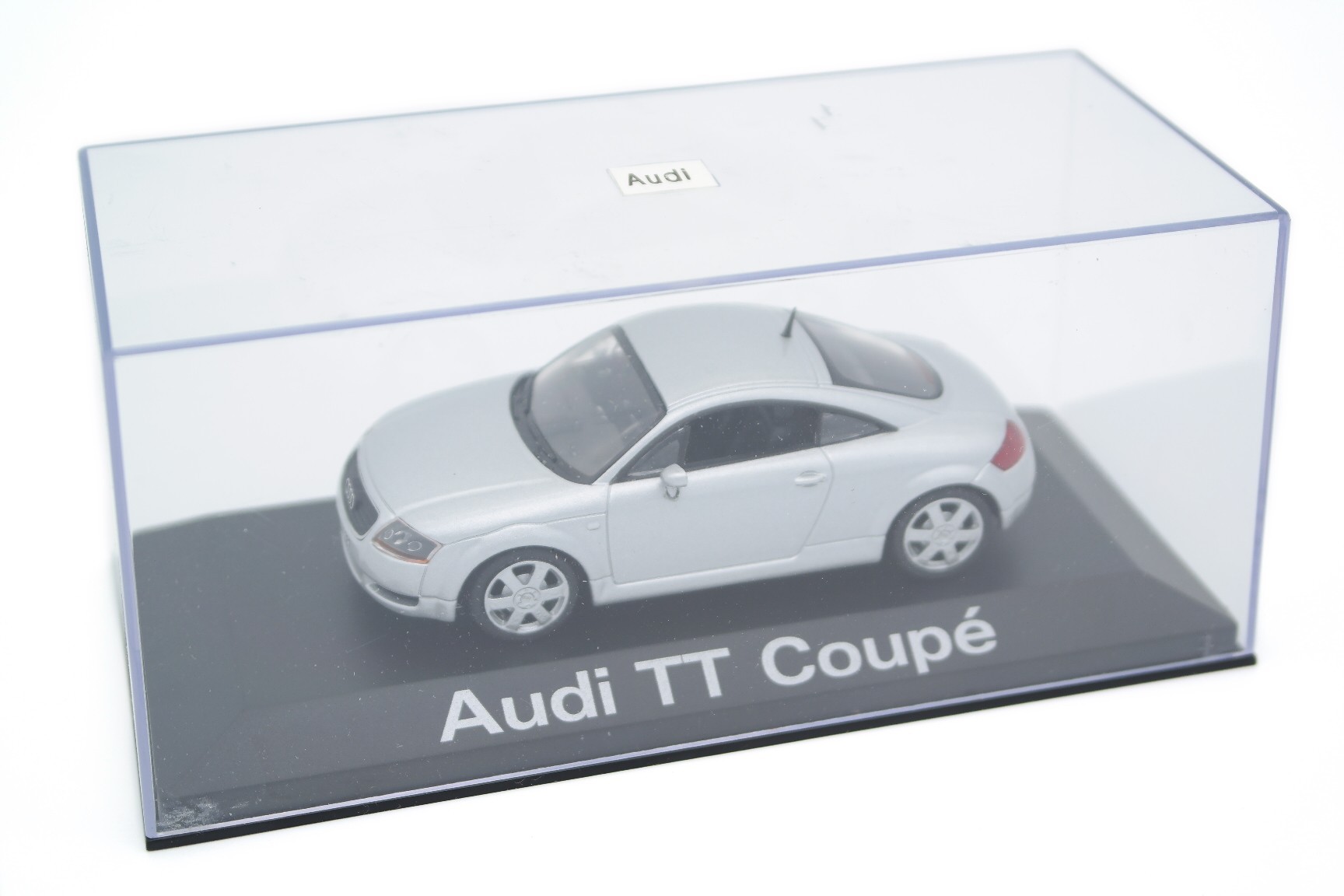 Audi TT Coupé - Diecast Ukraine