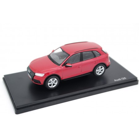 iScale Audi Q5 FY 2017 - Matador Red Metallic