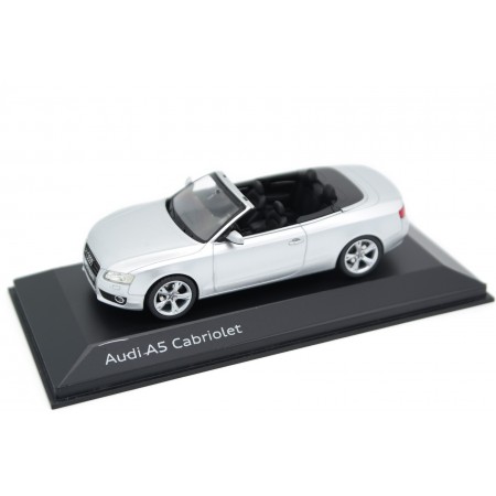 Schuco Audi A5 Cabriolet 3.0 TDI quattro 8F 2008 - Ice Silver Metallic