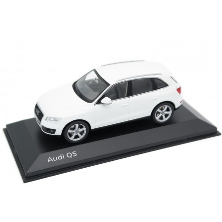 Schuco Audi Q5 3.0 TDI 8R 2008 - Ibis White