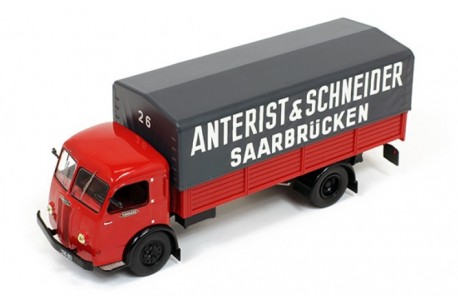 IXO Panhard Movic Anterist & Schneider Saarbrücken 1952