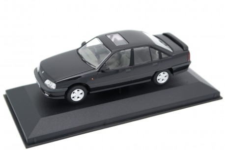 Corgi Vanguards Vauxhall Carlton Mark II GSI 3000 1989 - Starmist Black