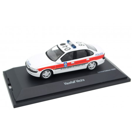 Schuco Opel Vauxhall Vectra B Lancashire Police 1997 - White