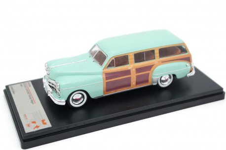 Premium X Dodge Coronet Woody Station Wagon 1949 - Island Green with Woodpanels